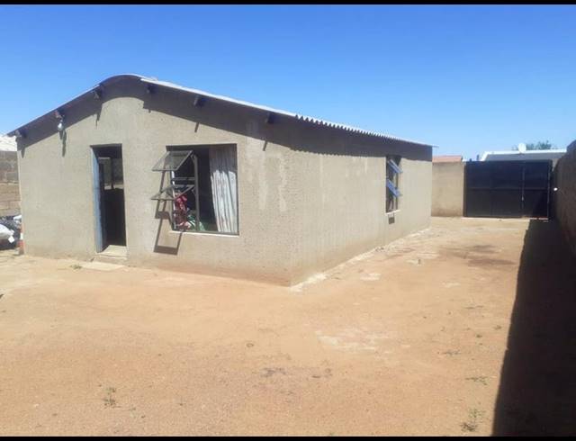 2 BEDROOM HOUSE FOR SALE IN MAPETLA